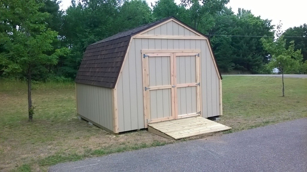 Front view of the gambrel shed